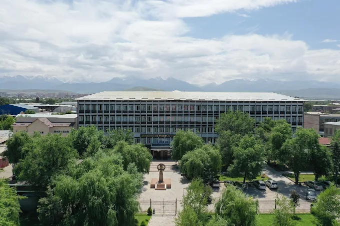 International Higher School of Medicine (IHSM)